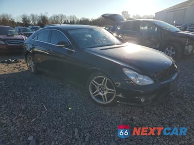 Czwarte zdjęcie samochodu z boku: 2007 MERCEDES-BENZ CLS 550 VIN:WDDDJ72X07A080430 - miniatura