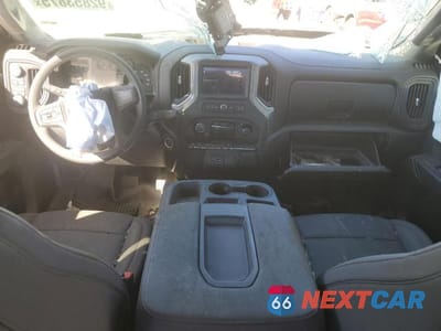 Zdjęcie 8 z 13 samochodu: 2024 CHEVROLET SILVERADO K1500 VIN:2GCUDAED0R1216276 - miniatura