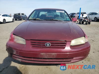 Piąte zdjęcie samochodu w środku: 1997 TOYOTA CAMRY CE VIN:4T1BF22K5VU006390 - miniatura