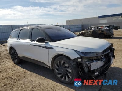 Czwarte zdjęcie samochodu z boku: 2024 LINCOLN NAUTILUS RESERVE VIN:5LMPJ8KA9RJ837734 - miniatura