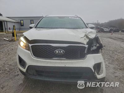 Piąte zdjęcie samochodu w środku: 2016 KIA SORENTO LX VIN:5XYPG4A37GG169933 - miniatura
