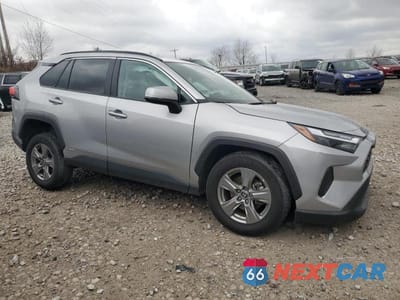 Czwarte zdjęcie samochodu z boku: 2024 TOYOTA RAV4 XLE VIN:4T3RWRFV5RU123699 - miniatura