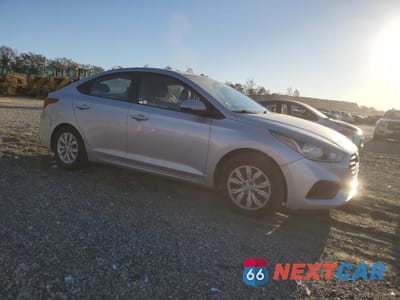 Czwarte zdjęcie samochodu z boku: 2019 HYUNDAI ACCENT SE VIN:3KPC24A31KE064727 - miniatura