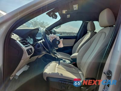 Zdjęcie 7 z 15 samochodu: 2021 BMW X1 XDRIVE28I VIN:WBXJG9C09M5T08957 - miniatura