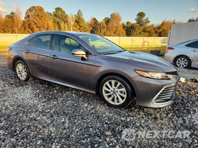 Czwarte zdjęcie samochodu z boku: 2022 TOYOTA CAMRY LE VIN:4T1R11AK7NU624271 - miniatura