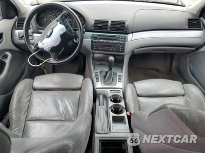 Zdjęcie 8 z 13 samochodu: 2000 BMW 323 I VIN:WBAAM3343YCB22208 - miniatura