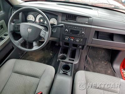 Zdjęcie 8 z 12 samochodu: 2008 DODGE DAKOTA SXT VIN:1D7HE32KX8S528221 - miniatura
