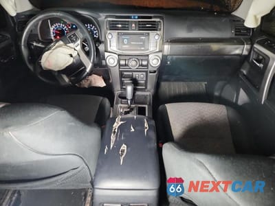 Zdjęcie 8 z 13 samochodu: 2019 TOYOTA 4RUNNER SR5 VIN:JTEZU5JR2K5198250 - miniatura