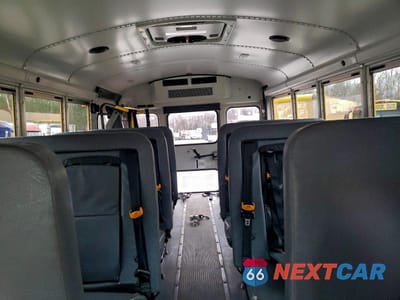 Zdjęcie 6 z 10 samochodu: 2012 CHEVROLET EXPRESS SCHOOL BUS VIN:1GB3G3BG9C1126655 - miniatura