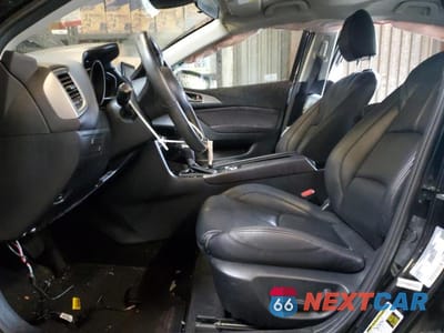 Zdjęcie 7 z 12 samochodu: 2018 MAZDA 3 TOURING VIN:3MZBN1V34JM186589 - miniatura