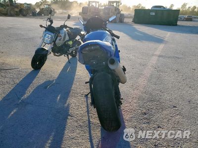 Czwarte zdjęcie samochodu z boku: 2005 SUZUKI GSX-R600 K VIN:JS1GN7CA452103733 - miniatura