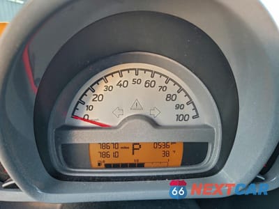 Zdjęcie 9 z 13 samochodu: 2009 SMART FORTWO PURE VIN:WMEEJ31X19K289019 - miniatura