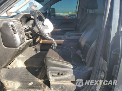 Zdjęcie 7 z 14 samochodu: 2019 CHEVROLET SILVERADO K3500 LTZ VIN:1GC4KXEY1KF254268 - miniatura