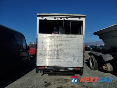 Zdjęcie 10 z 12 samochodu: 2006 ISUZU NPR VIN:JALC4B16167006873 - miniatura