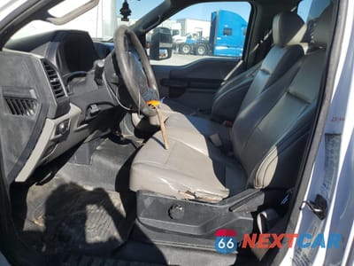 Zdjęcie 7 z 12 samochodu: 2019 FORD F550 SUPER DUTY FLATBED TRUCK VIN:1FDUF5HT7KDA06476 - miniatura
