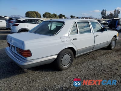 Trzecie zdjęcie samochodu z tyłu: 1986 MERCEDES-BENZ 420 SEL VIN:WDBCA35D8GA228032 - miniatura