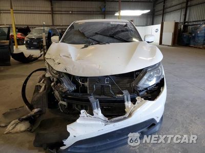 Piąte zdjęcie samochodu w środku: 2019 NISSAN ROGUE SPORT S VIN:JN1BJ1CP3KW224838 - miniatura