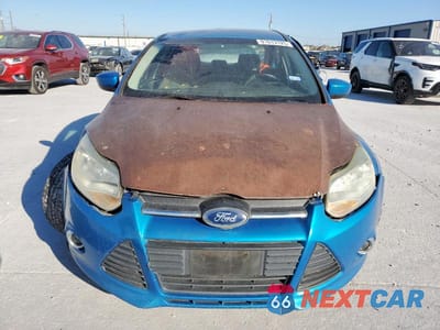 Piąte zdjęcie samochodu w środku: 2012 FORD FOCUS VIN:1FAHP3F23CL329728 - miniatura