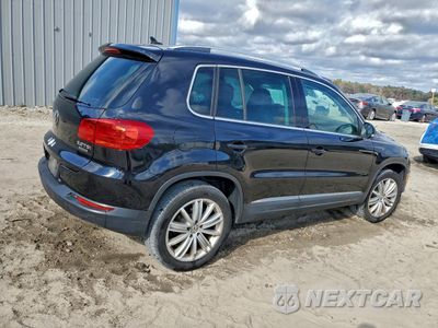 Trzecie zdjęcie samochodu z tyłu: 2015 VOLKSWAGEN TIGUAN S VIN:WVGBV7AX9FW569865 - miniatura