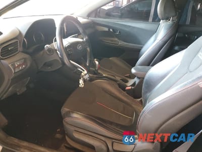 Zdjęcie 7 z 13 samochodu: 2020 HYUNDAI VELOSTER BASE VIN:KMHTG6AF3LU028737 - miniatura