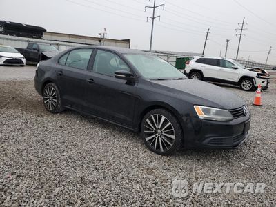 Czwarte zdjęcie samochodu z boku: 2014 VOLKSWAGEN JETTA SE VIN:3VWD17AJ1EM376190 - miniatura