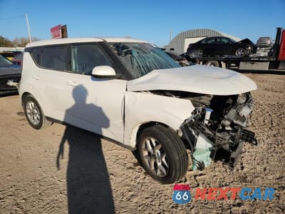 Czwarte zdjęcie samochodu z boku: 2025 KIA SOUL VIN:KNDJ23AU6S7947250 - miniatura