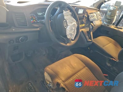 Zdjęcie 8 z 13 samochodu: 2021 FORD TRANSIT 250 DELIVERY VAN VIN:1FTBR3X8XMKA55853 - miniatura