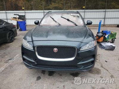 Piąte zdjęcie samochodu w środku: 2017 JAGUAR F-PACE PREMIUM VIN:SADCJ2BN7HA090868 - miniatura