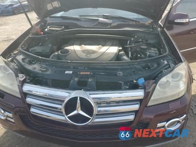 Zdjęcie 12 z 13 samochodu: 2008 MERCEDES-BENZ GL 550 4MATIC VIN:4JGBF86E58A363288 - miniatura