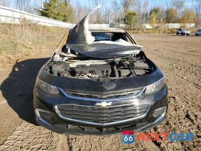 Piąte zdjęcie samochodu w środku: 2017 CHEVROLET MALIBU LT VIN:1G1ZE5ST8HF184098 - miniatura