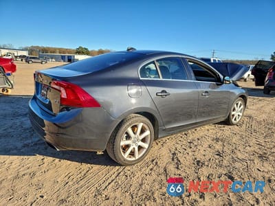 Trzecie zdjęcie samochodu z tyłu: 2016 VOLVO S60 PREMIER VIN:YV126MFK7G2402324 - miniatura