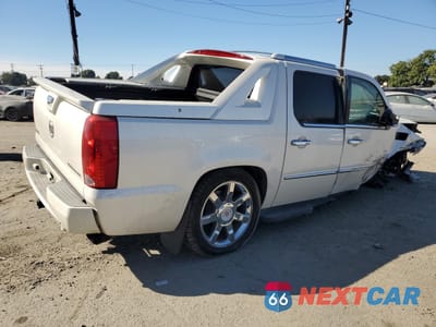 Trzecie zdjęcie samochodu z tyłu: 2012 CADILLAC ESCALADE EXT LUXURY VIN:3GYT4MEF5CG151237 - miniatura