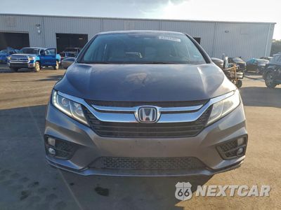 Piąte zdjęcie samochodu w środku: 2018 HONDA ODYSSEY EXL VIN:5FNRL6H71JB091124 - miniatura