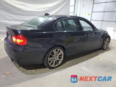 Trzecie zdjęcie samochodu z tyłu: 2011 BMW 335 XI VIN:WBAPL5C54BA919987 - miniatura