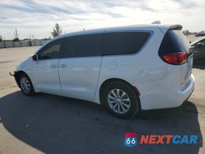 Drugie zdjęcie samochodu z przodu: 2018 CHRYSLER PACIFICA TOURING PLUS VIN:2C4RC1FG9JR279075 - miniatura