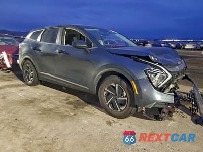 Czwarte zdjęcie samochodu z boku: 2025 KIA SPORTAGE LX VIN:KNDPU3DG7S7233895 - miniatura