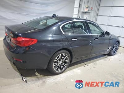 Trzecie zdjęcie samochodu z tyłu: 2018 BMW 530 XI VIN:WBAJA7C51JWA72230 - miniatura