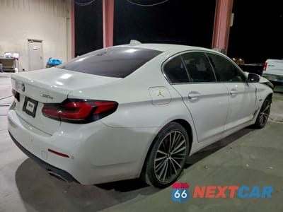 Trzecie zdjęcie samochodu z tyłu: 2023 BMW 530E VIN:WBA13AG05PCL84810 - miniatura