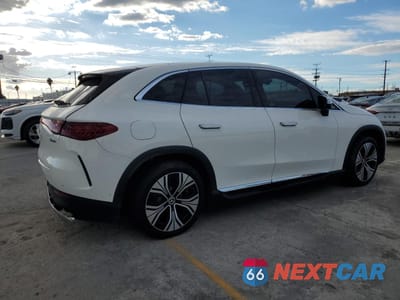 Trzecie zdjęcie samochodu z tyłu: 2024 MERCEDES-BENZ EQE SUV 350 4MATIC VIN:4JGGM1CBXRA052910 - miniatura