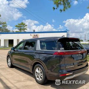 Trzecie zdjęcie samochodu z tyłu: 2022 KIA CARNIVAL LX VIN:KNDNB4H35N6092541 - miniatura