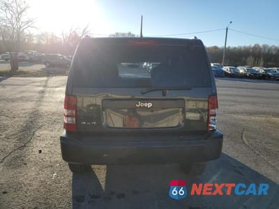Zdjęcie 6 z 14 samochodu: 2011 JEEP LIBERTY SPORT VIN:1J4PN2GK2BW595348 - miniatura