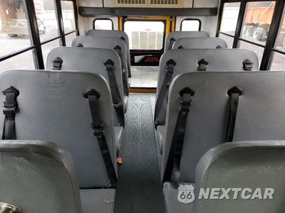 Zdjęcie 6 z 10 samochodu: 2012 CHEVROLET EXPRESS G33503 SCHOOL BUS VIN:1GB0G2BA9C1180319 - miniatura