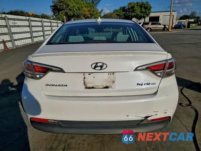 Zdjęcie 6 z 12 samochodu: 2017 HYUNDAI SONATA HYBRID SE VIN:KMHE24L36HA063179 - miniatura