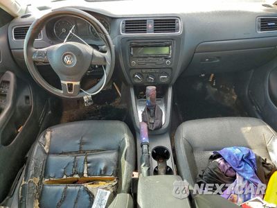 Zdjęcie 8 z 13 samochodu: 2012 VOLKSWAGEN JETTA SE VIN:3VWDP7AJ3CM307500 - miniatura