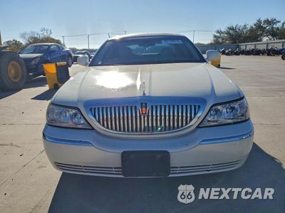 Piąte zdjęcie samochodu w środku: 2007 LINCOLN TOWN CAR SIGNATURE VIN:1LNHM81V87Y605102 - miniatura