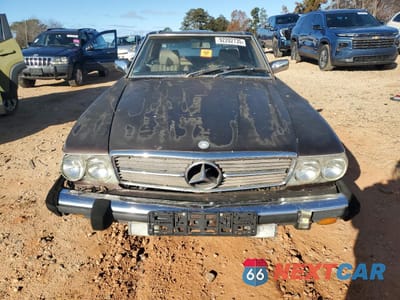 Piąte zdjęcie samochodu w środku: 1983 MERCEDES-BENZ 380 SL VIN:WDBBA45A8DB022299 - miniatura