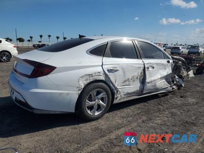 Trzecie zdjęcie samochodu z tyłu: 2021 HYUNDAI SONATA SE VIN:5NPEG4JA3MH110730 - miniatura