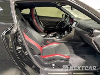 Piąte zdjęcie samochodu w środku: 2019 NISSAN GT-R PURE VIN:JN1AR5EF3KM750074 - miniatura