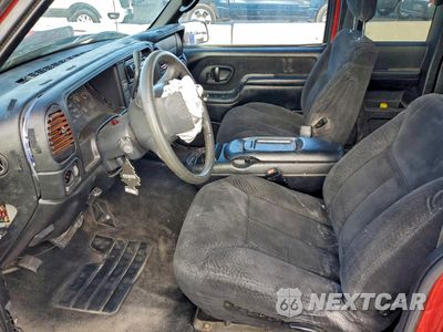 Zdjęcie 7 z 12 samochodu: 1998 CHEVROLET GMT-400 K1500 VIN:2GCEK19R5W1263511 - miniatura
