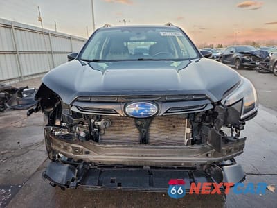 Piąte zdjęcie samochodu w środku: 2023 SUBARU FORESTER SPORT VIN:JF2SKAJC2PH468942 - miniatura